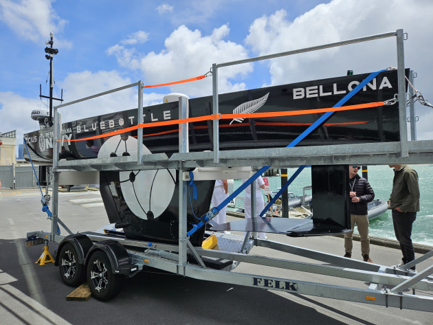 Bluebottle USV arrives in New Zealand.
Credit: Tim Fish