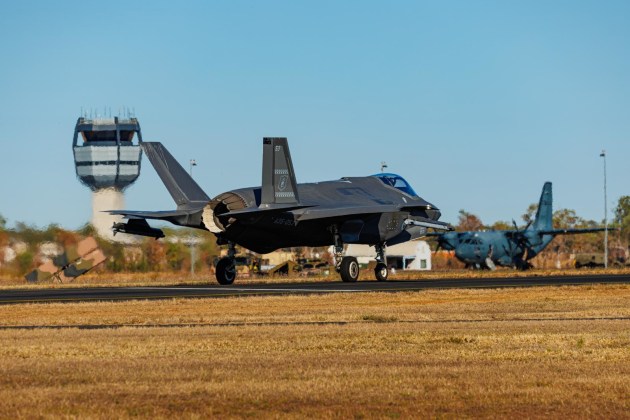A 75 Squadron F-35A taxies out during Exercise Talisman Sabre 25 at RAAF Base Tindal.

Credit: Defence