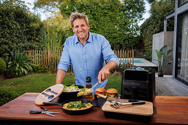 The new Curtis Stone Summer Entertaining range offers practical and stylish kitchen and serving essentials.