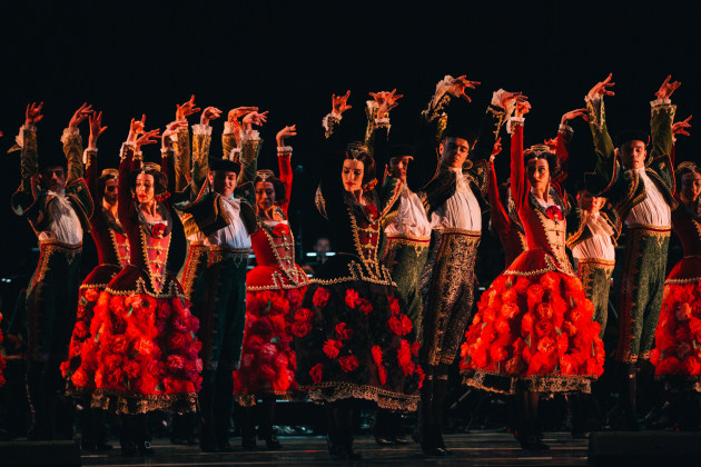 The Australian Ballet ensemble in 'Don Quixote'. Photo by Kate Longley.