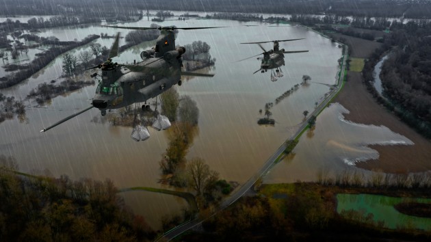 Boeing and Lufthansa Technik have signed an agreement for German Armed Forces&rsquo; new CH-47F Chinook heavy-lift helicopter sustainment.&nbsp;

Credit: Boeing