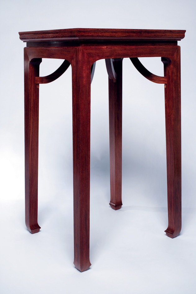 Peter Giles&rsquo;s bubinga Ming-inspired table, completed as part of a Masters degree in Visual Arts at the ANU proved to be an intense practical investigation of traditional Chinese joinery.