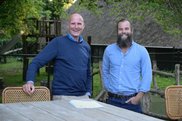L-R: Orffa CEO Haiko Zuidhoff and Sea Forest CEO Sam Elsom, sign an exclusive and long-term distribution agreement and partnership.
Source: Sea Forest