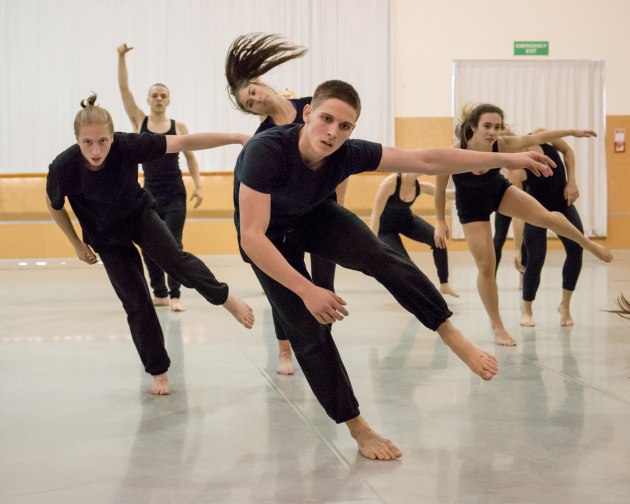 New Zealand School of Dance 2018 graduates.