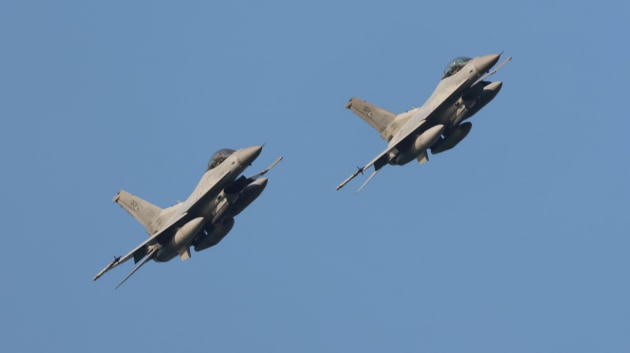 Two ROKAF KF-16s. Image: Nigel Pittaway