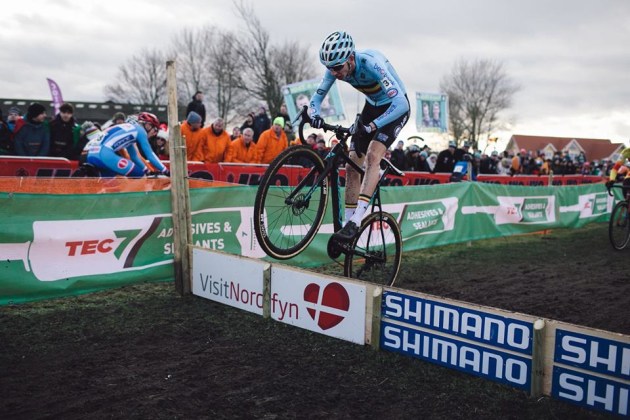 Toon Aerts tackles the tough course