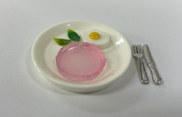 Researchers in Korea have discovered a way to improve the taste of cultivated meat, using a flavour-switchable scaffold that can release meaty flavour compounds at cooking temperatures to replicate the taste of conventional meat products.
Source: Yonsei University