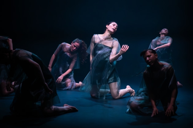 7 Dances for 7 People by Tr&agrave; Mi Dinh. Images by Darren Gill