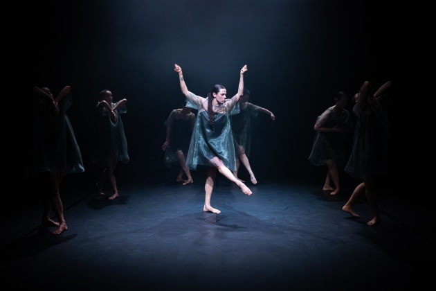 7 Dances for 7 People by Tr&agrave; Mi Dinh. Images by Darren Gill