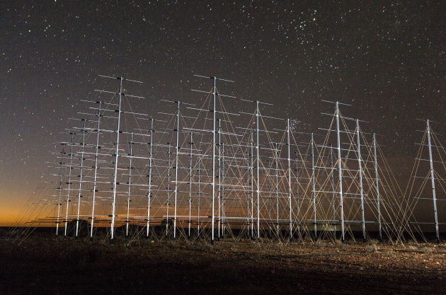 DST&rsquo;s High Frequency Line of Sight Radar Receiver Array near Coondambo, captures signals reflected from overhead satellites, during SpaceFest 2019 at the Woomera Test Range in SA. (Defence)