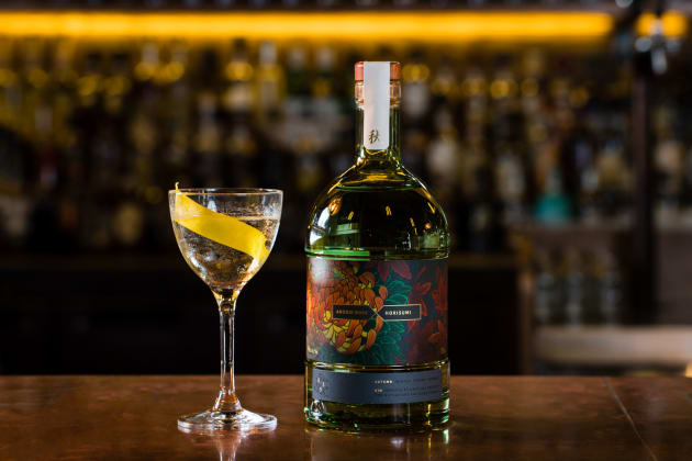 The first of four seasons in the Archie Rose X Horisumi limited edition rare gin series, with packaging designed by SquadInk.
Labels printed by Multi-color Corporation Australia on an HP Indigo WS6600, with foiling on a Digicon Series 2.