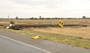 Destruction to Legacy VH-ICZ was too extensive for the ATSB to establish a definite cause. (ATSB)