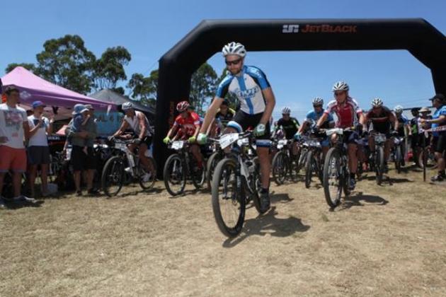 <p>And they're off - only 24 hours to go for the solo riders.</p>