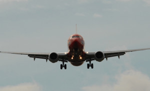 A Boeing 737 on final approach. (Steve Hitchen)