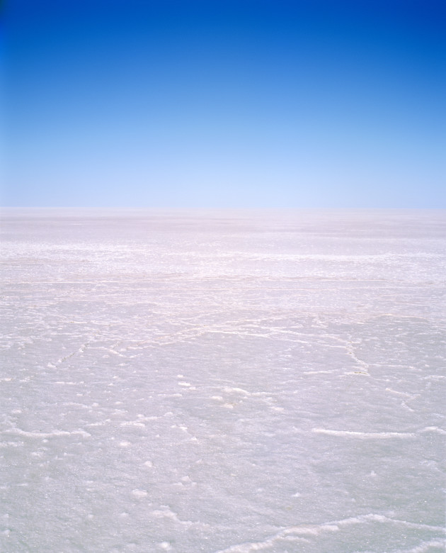 &copy; Ben Storrier. Lake Eyre, 2001.