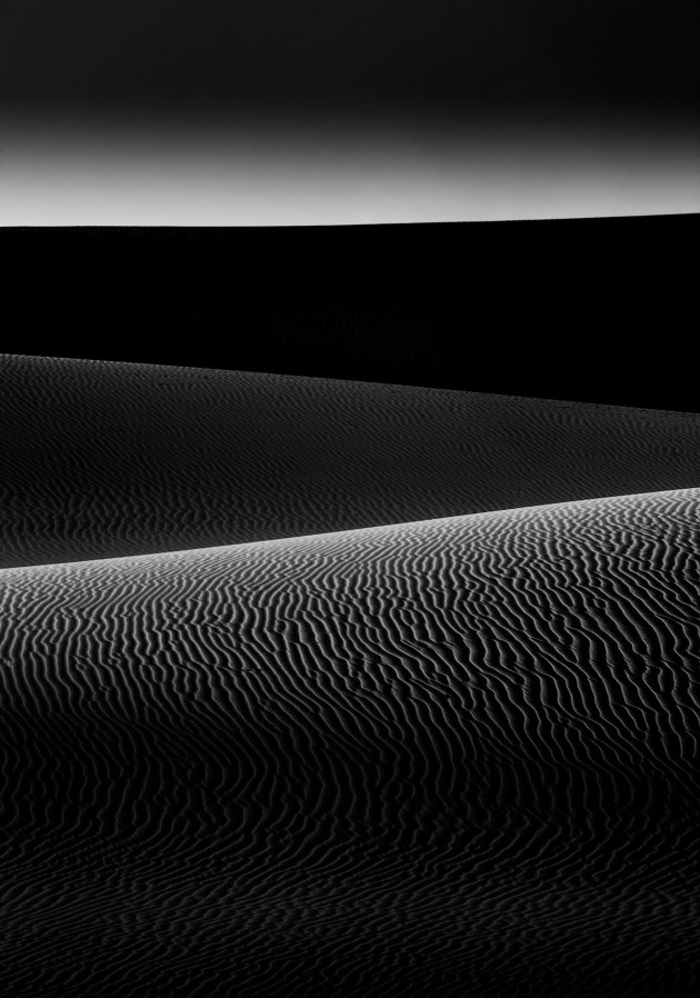 Personal work. Tonality.
Fraser Island sand dune. &copy; Tom Putt.