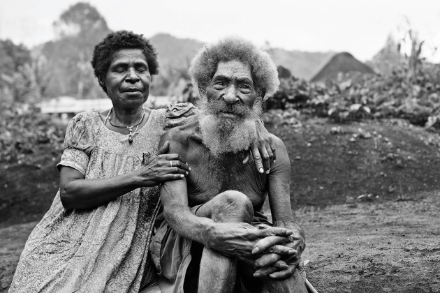 Personal work. Father & daughter.
PNG Highlands project, shooting people
that knew the world before colonisation.
The father is 92 years old. &copy; Florian Groehn.