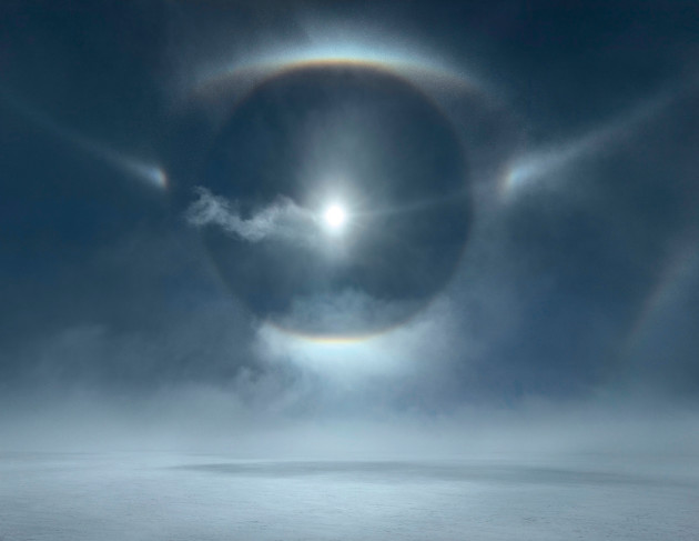 Icesheet #4724, 22˚ & 46˚
halo, tangent arc, parry arc,
cza and parhelic circle,
120 x 160cm, digital
pigment print, edition of 7
and 2AP, 2013. &copy; Murray Fredericks.