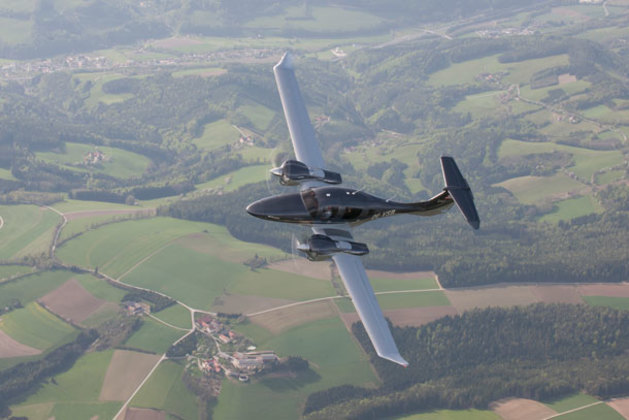 DA62 controls can feel heavy going into turns until you get used to them. (Diamond Aircraft)