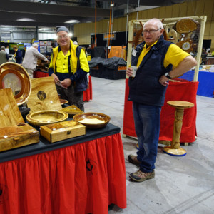 Dave Reid on the right and &lsquo;Skeeta&rsquo;, Central Coast Woodturners.