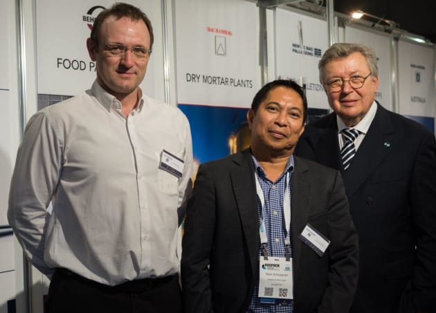 Some members of the Haver & Boecker team on the Auspack stand.