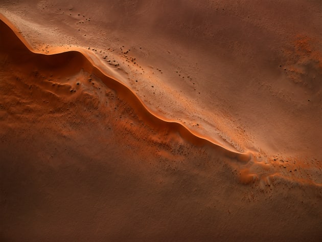 Edge. &copy; Leah Kennedy.
