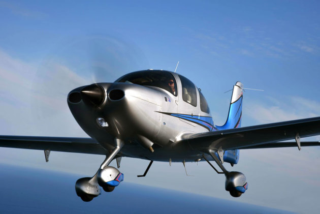With the autopilot set to capture our cruise altitude, we made a very leisurely climb to 4500 feet. (Rob Fox)