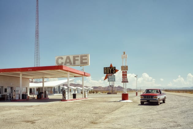 Gasing up at Roy's, Ralph Gr&auml;f, Winner, Germany National Award, 2017 Sony World Photography Awards.
