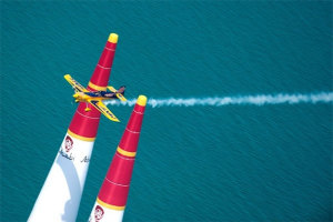 Matt Hall splits the pylons with his MXS at Abu Dhabi. (Naim Chidac)