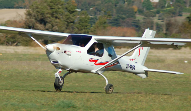 Flying school using Jabiru aircraft for training will find themselves restricted to dual operations only if CASA proposals become effective. (Steve Hitchen)