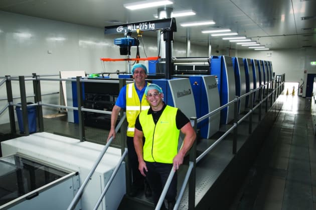Pre-press coordinator John Abrahams (left) and Jamestrong Packaging print manager Tim Bright were impressed by the MetalStar 3&rsquo;s capabilities during trials.
