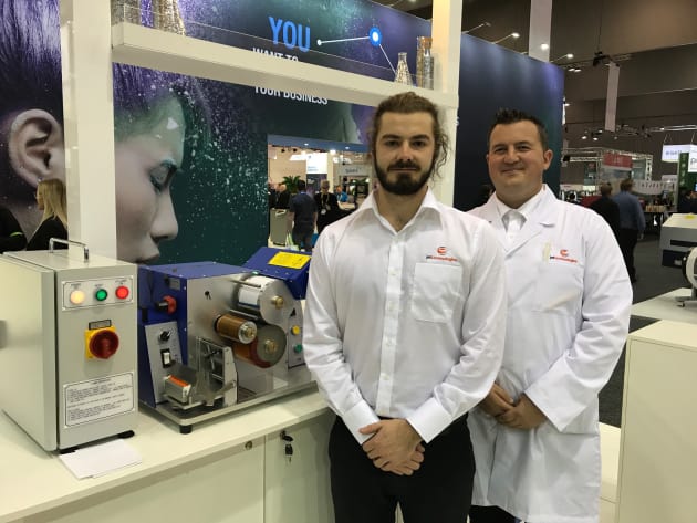 Dominic Farnell (left) and James Montgomery (right) demonstrated the new Pure Tone FPC UV ink sytem on the Jet Technologies stand at PacPrint 2017.