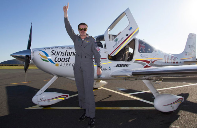 Lachie Smart's triumphant return to Sunshine Coast Airport on 28 August 2016. He departed from the same airport on 4 July on his flight around the world. (Barry Alsop/Eyes Wide Open Images/Sunshine Coast Council)