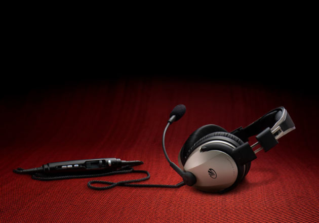 Lightspeed's Zulu 3 active noise reduction (ANR) headset. (Lightspeed Aviation)