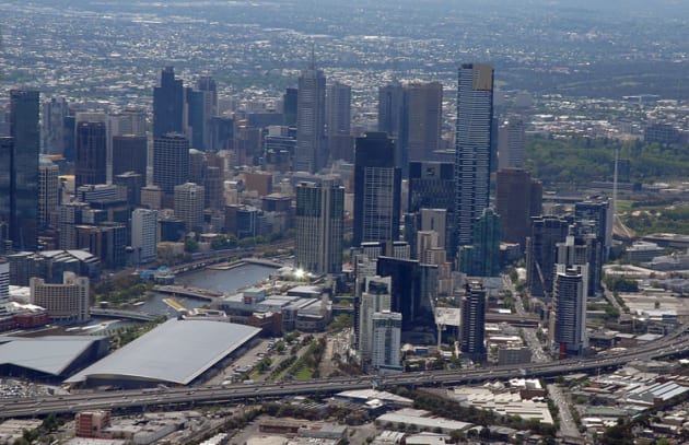 Melbourne CBD. Greens MP Adam Bandt wants all aircraft to fly no lower than 6500 ft within 5 km. (Sonya Boadle)