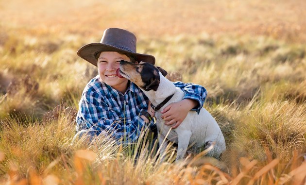 &copy; Naomi Reiter. Featured portfolio, "Family Stories" &ndash; Australasia&rsquo;s Top Emerging Photographers 2018.