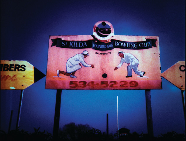 &copy; David Marks. St Kilda Bowling Club, St Kilda, VIC, 2002.