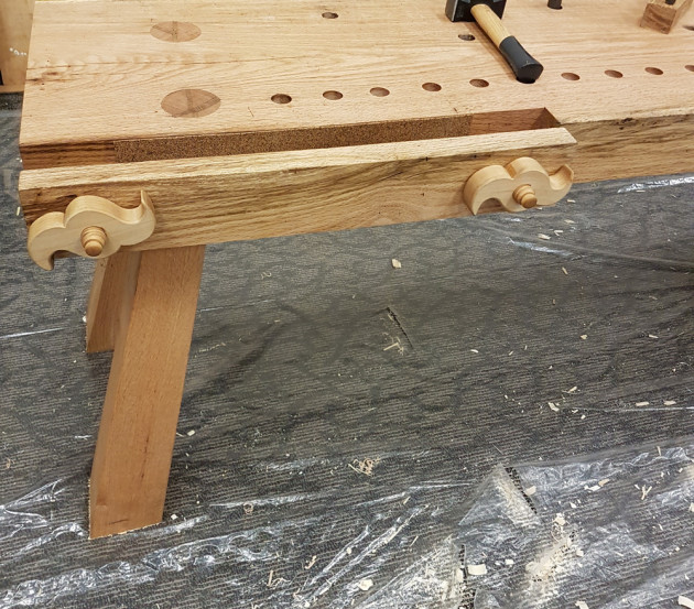 Christopher Schwarz researched the benches used in ancient Rome by building one to explore its functionality.