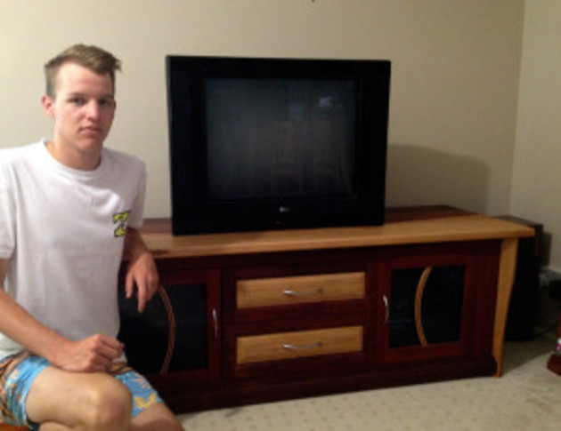 Low-lying Entertainment Unit