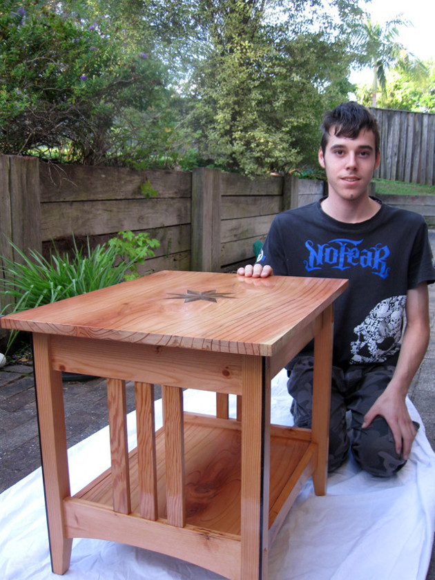 Lamp / End Table