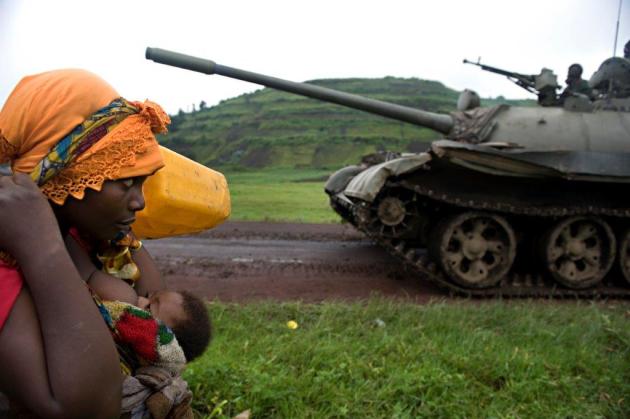 Dispatches from the front line. &copy; Walter Astrada.