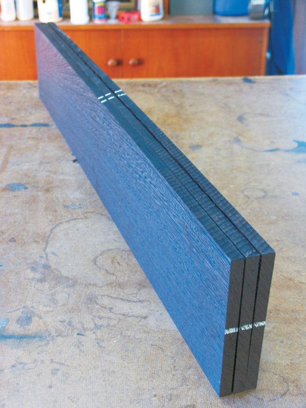 2. Chalk marks on the board made prior to deep cutting make sure that the order of boards is not lost after cutting.