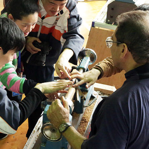Australian woodturner Theo Harampalou took part in the cultural exchange at Wenzhou Special School after World Wood Wood Day 2014, held in China.