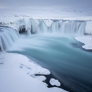 Photo by Joshua Holko.