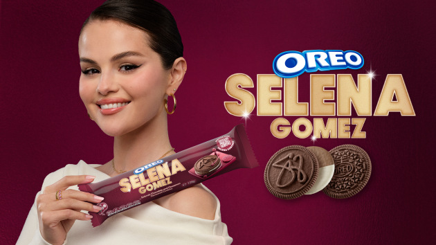 Mondelēz is bringing its highly anticipated Limited Edition Selena Gomez Oreo Cookies to Australia, after making waves in the US. Developed in collaboration with Selena Gomez and inspired by her love of horchata, the limited edition cookies are chocolate and cinnamon flavoured.
Source: Mondelēz