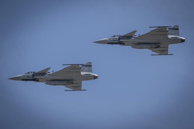 Two new Gripen C fighters landed on 23 June at Kecskem&eacute;t Air Base.

Credit: Tam&aacute;s Kov&aacute;cs / HM Zr&iacute;nyi / Saab
