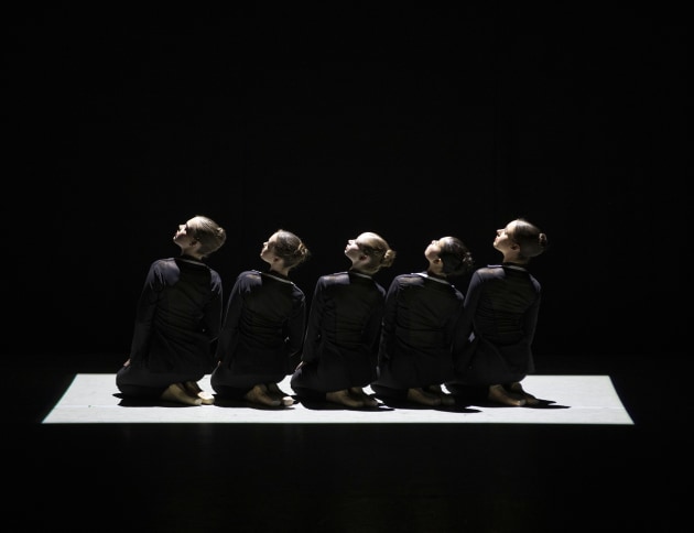 Level 8 students in Dani Rowe's 'No 5'. Photo by Sergey Konstantinov.