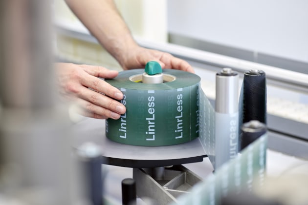 Environmental benefits: Avery Dennison linerless labels