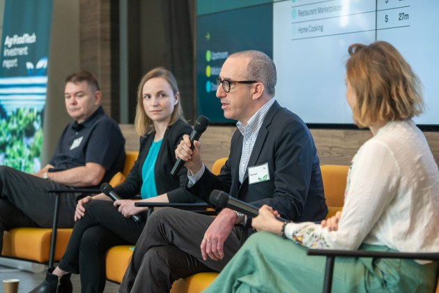 AgFunder Founding Partner, Michael Dean, LYRO Robotics Co-Founder and CEO, Nicole Robinson, Omnivore Managing Partner, Mark Kahn and AgFunder Head of Media & Research, Louise Burwood-Taylor at the report launch. Image: AgriFutures
