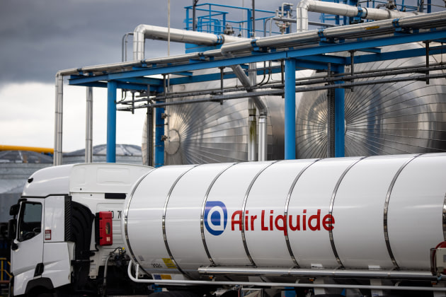 Air Liquide has entered into an agreement with the Gippsland Basin Joint Venture, a 50-50 joint venture between BHP Petroleum (Bass Strait) and Esso Australia Resources, to build a new purification and processing facility to deliver a supply of high-quality CO2 to Australian industries.